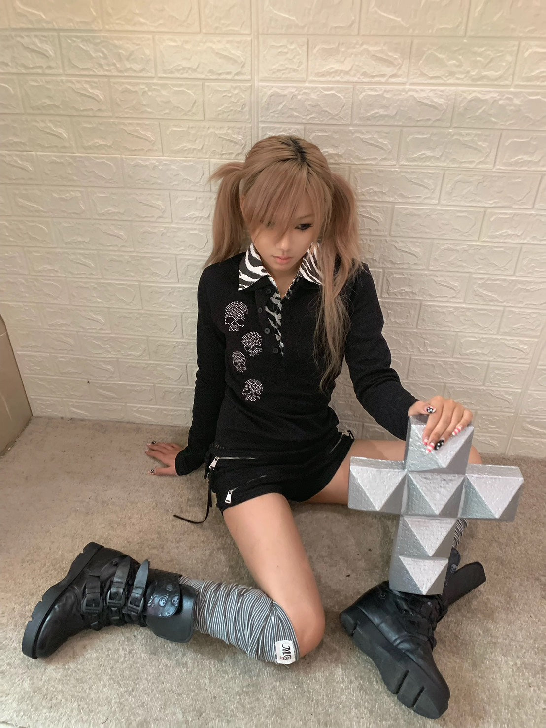 Double-Layer Striped Skull Beaded Sweatshirt